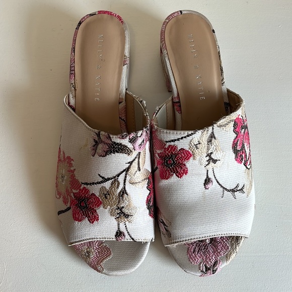 Kelly & Katie Amour Brocade Floral Slip On Mules Size 8 - Picture 3 of 10